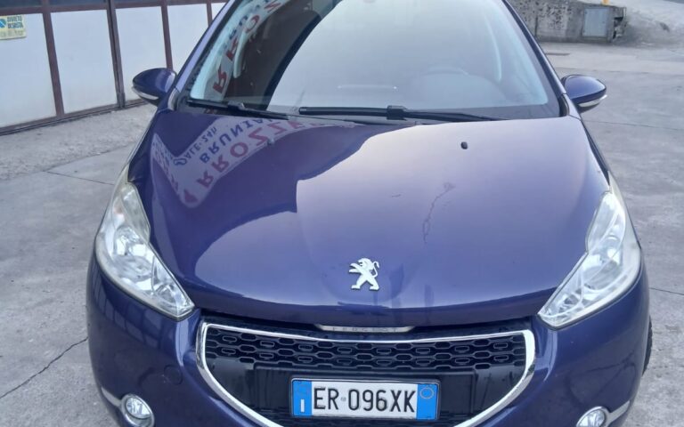 PEUGEOT 208 1200 cc benzina